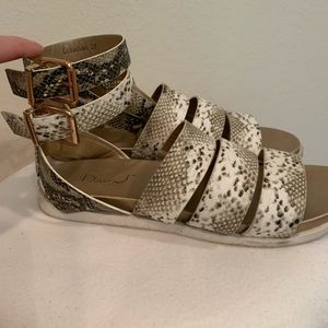 David by David Isaac gladiator sandals